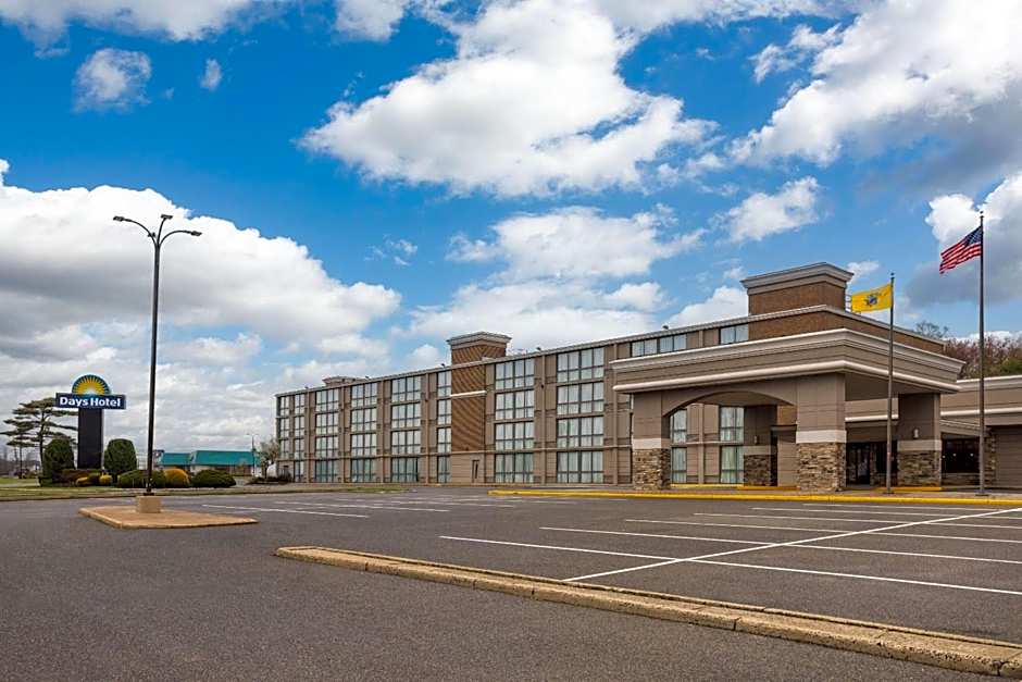 Days Hotel by Wyndham Toms River Jersey Shore