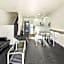 Birchwood Spa Motel