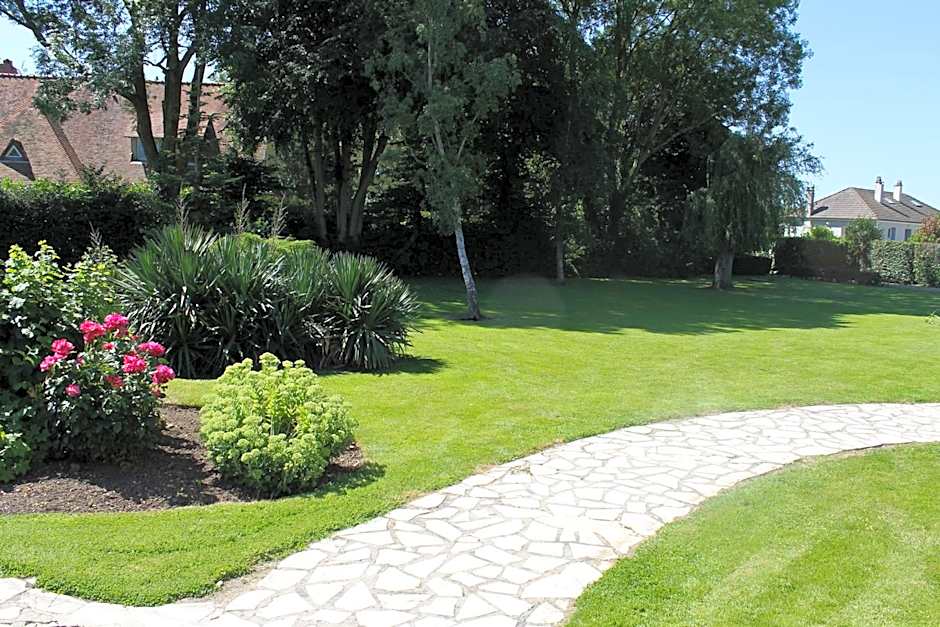 Le Relais De Montigny