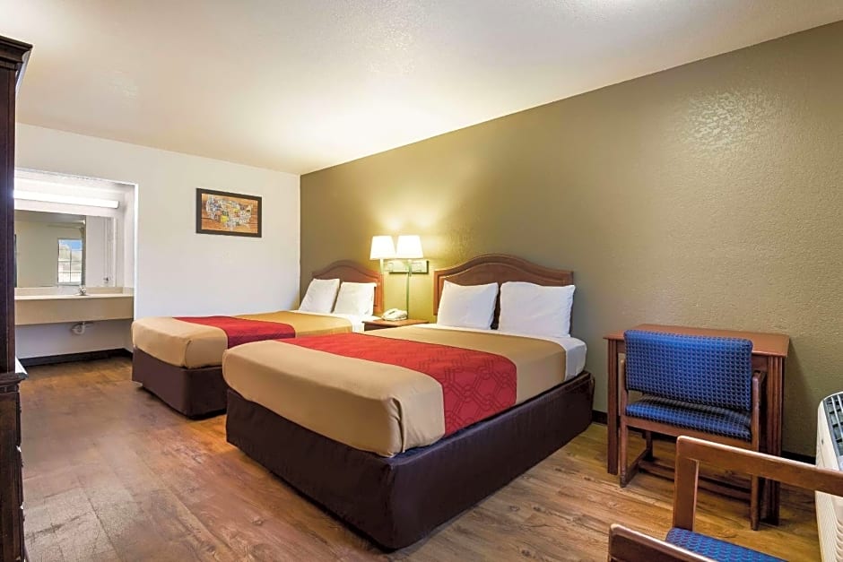 Econo Lodge Bartlesville Hwy 75