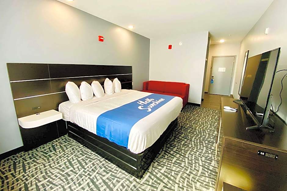 Days Inn & Suites by Wyndham Horn Lake/Memphis Graceland