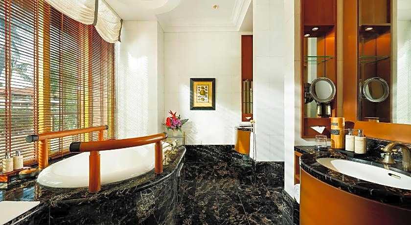 Nusa Dua Beach Hotel and Spa - Handwritten Collection