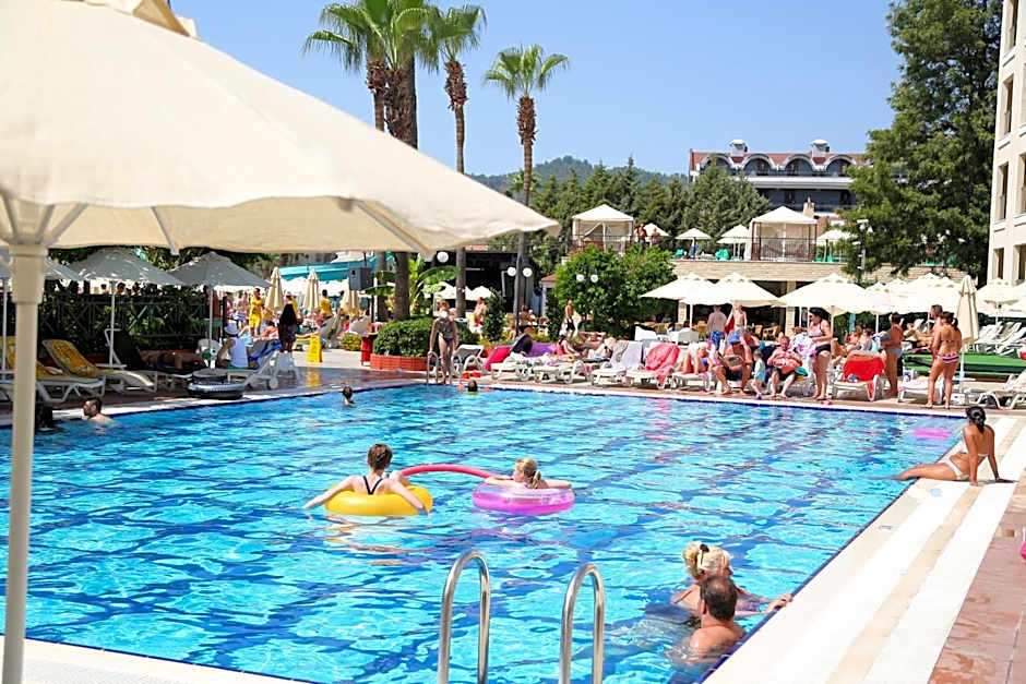 Julian Club Hotel