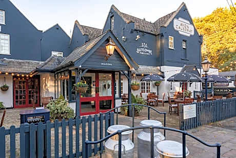 Avon Causeway Hotel