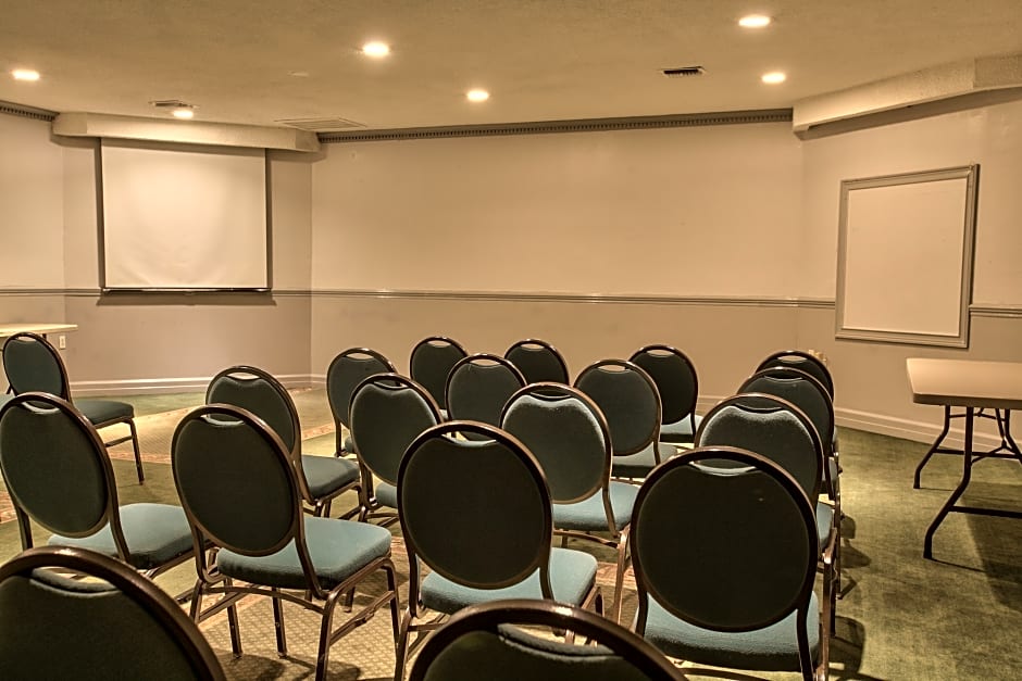 Days Inn by Wyndham Dothan