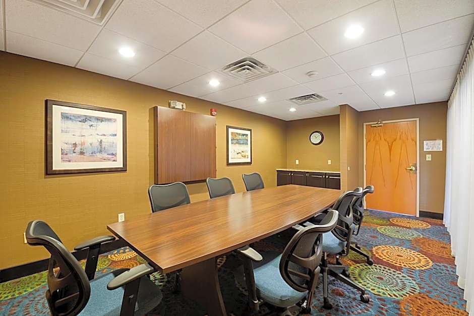 Holiday Inn Express Bloomington West By IHG