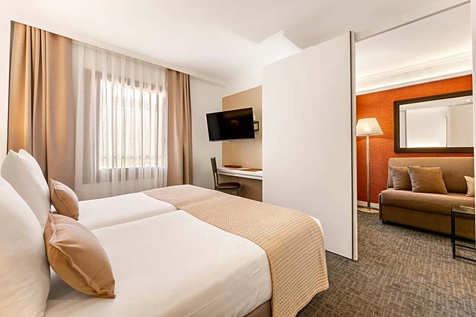 Acacia Suite