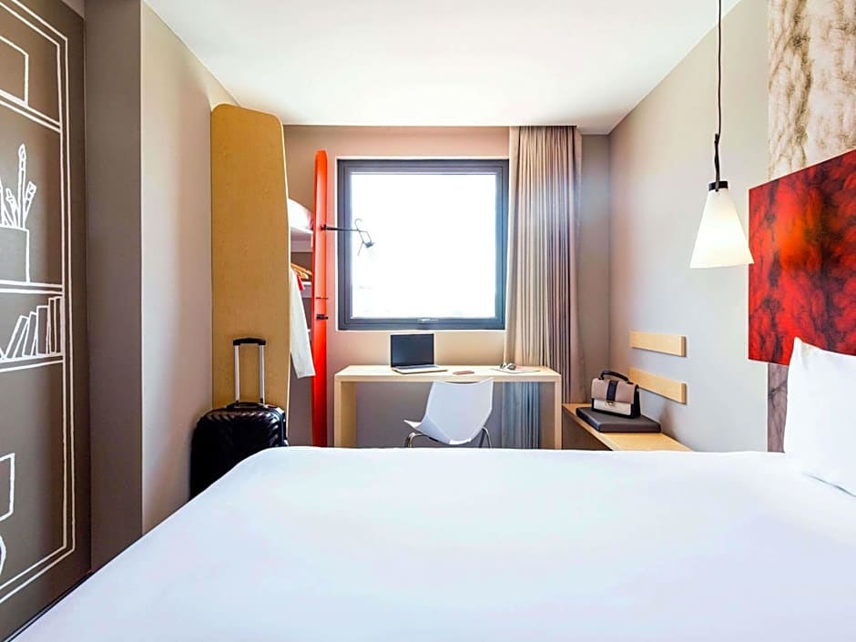 ibis Tijuana