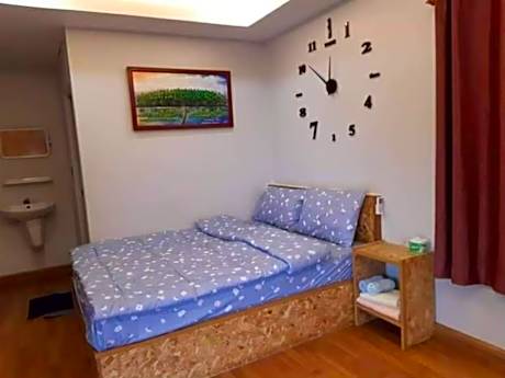 Standard Room Front Area Garden View