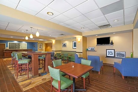 Hampton Inn Maysville