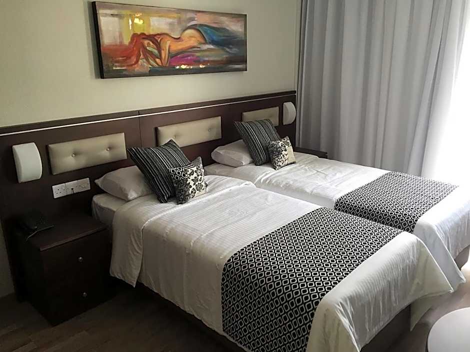 Livadhiotis City Hotel