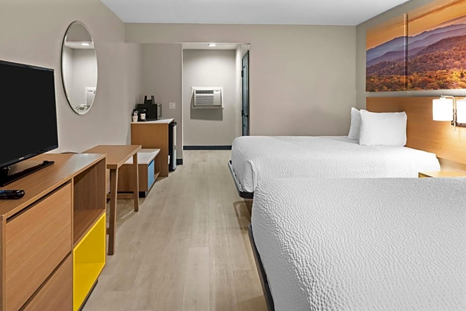 Days Inn by Wyndham San Diego-East/El Cajon