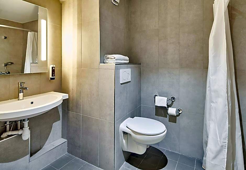 B&B HOTEL Paris Ivry Quai de Seine