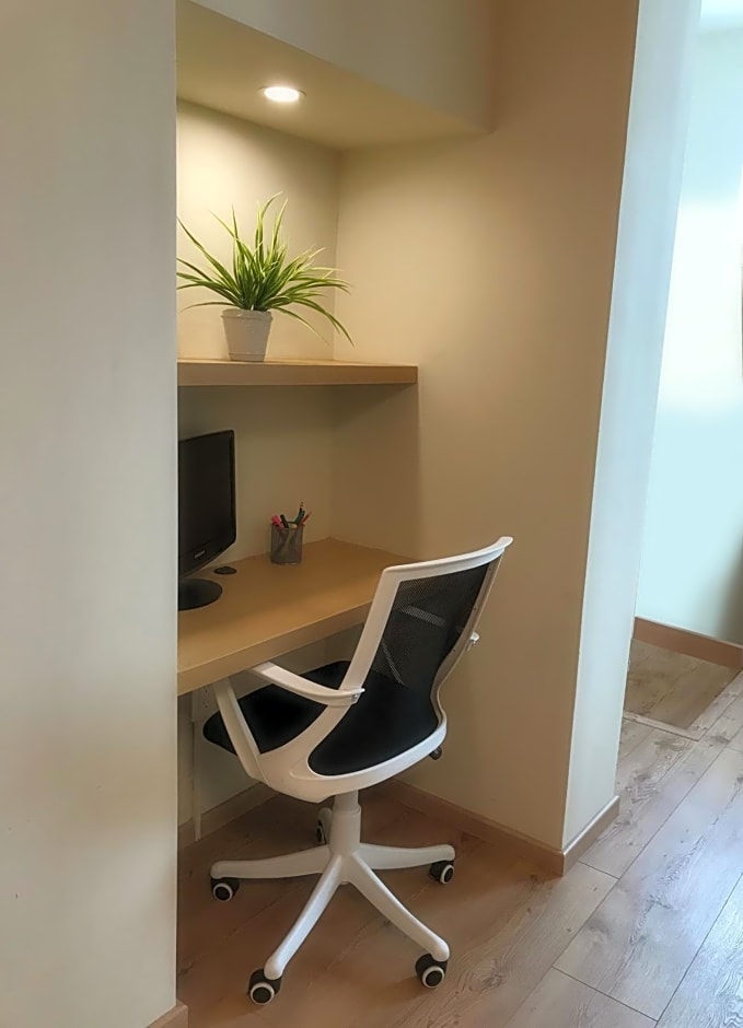 CASA DONCELES PREMIUM PENTHOUSE, Prime Location, Super Spacious!!