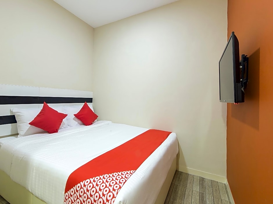 SUPER OYO 1145 Lea Guest House & Cafe