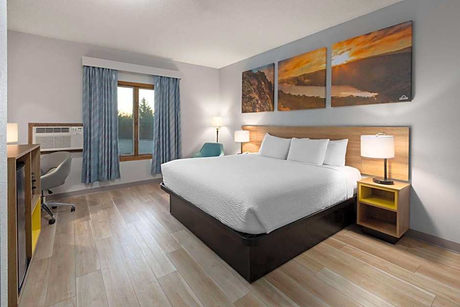 Days Inn by Wyndham Hutchinson