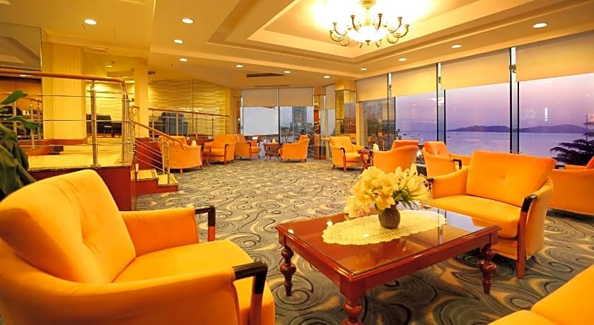 Qingdao Huiquan Dynasty Hotel