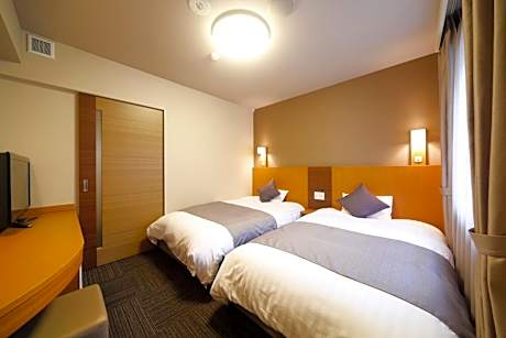 Twin Room - No Daily Room Cleaning - Smoking