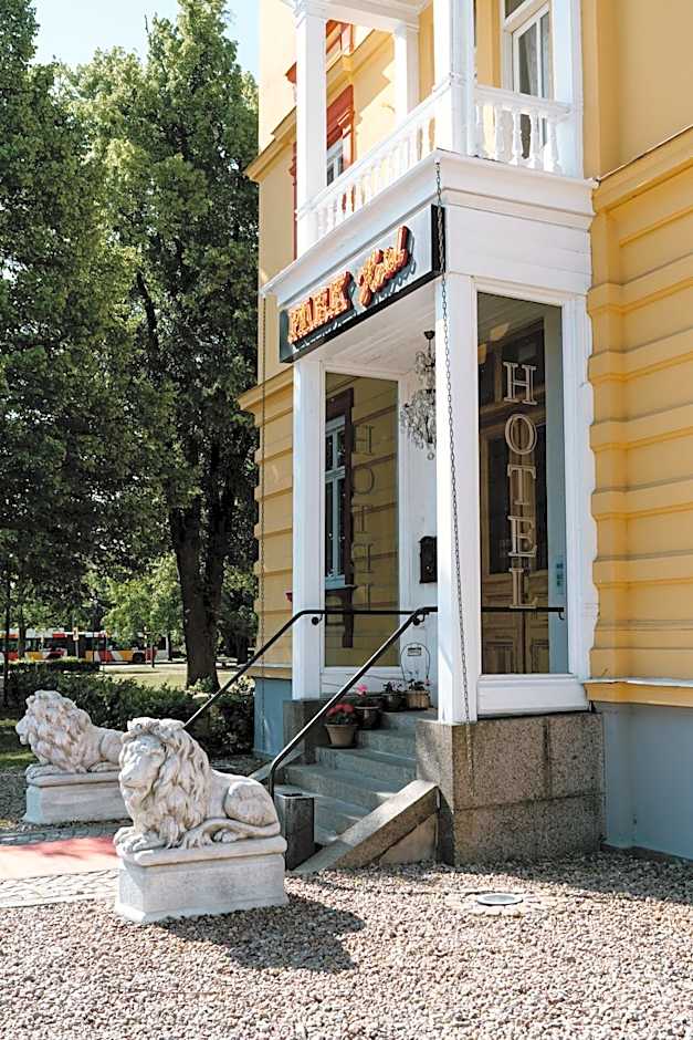 Park Hotel Linköping Fawlty Towers