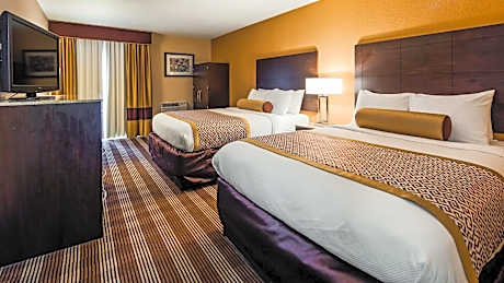 Queen Room with Two Queen Beds - Pet Friendly/Non-Smoking