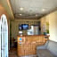 Sea Palace Motel