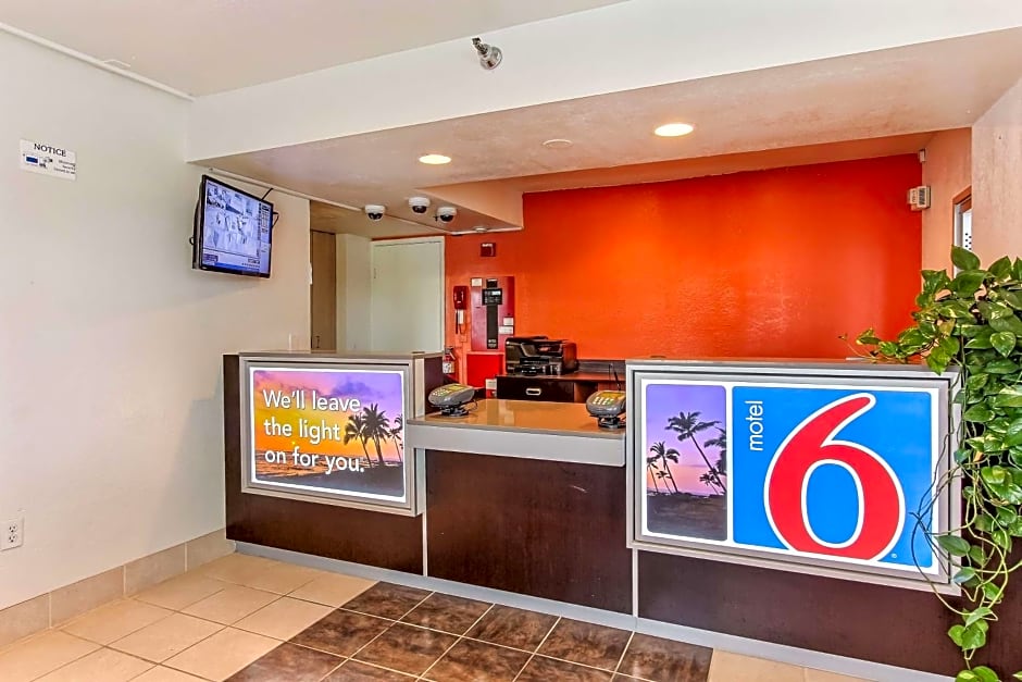 Motel 6-Salinas, CA - South - Monterey Area