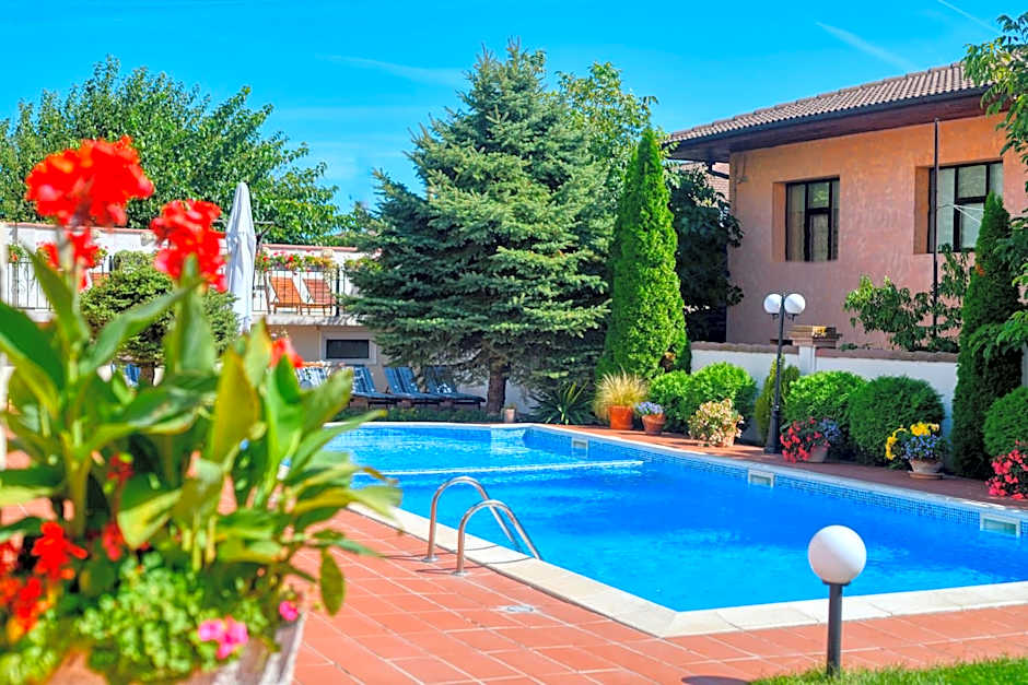 Alekta Hotel - Free Parking