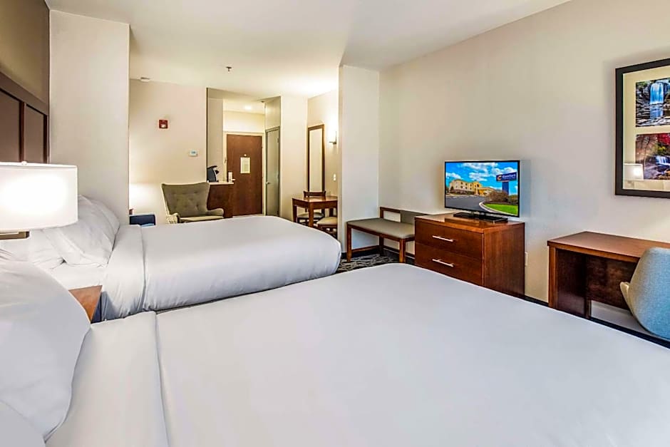 Comfort Inn & Suites