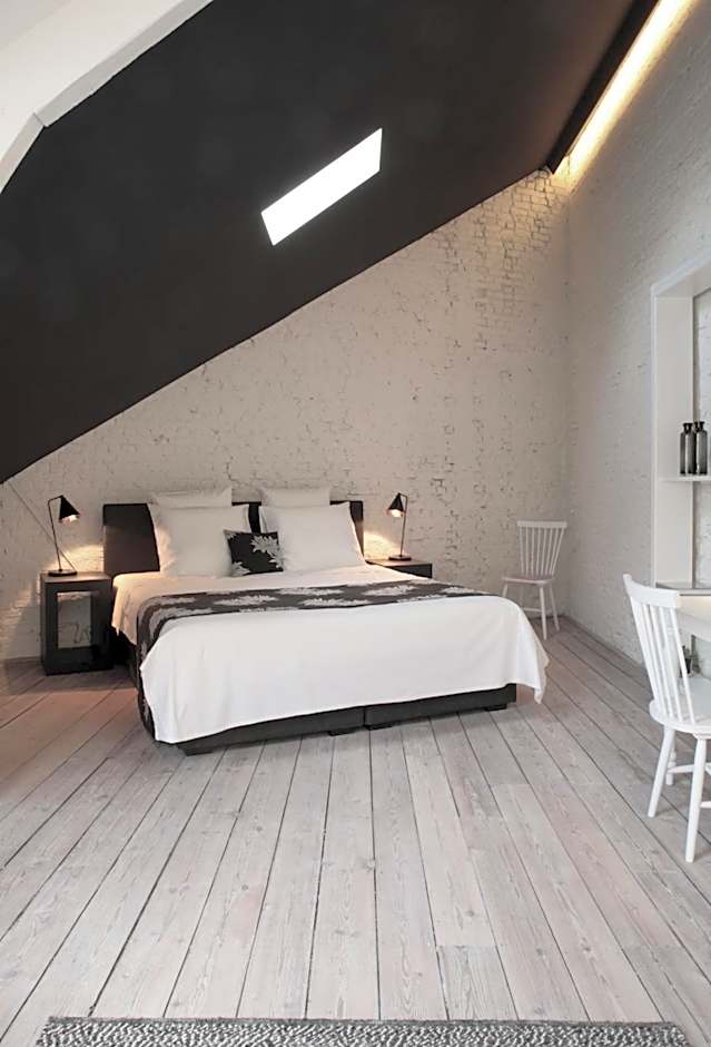 Maison Nationale City Flats & Suites