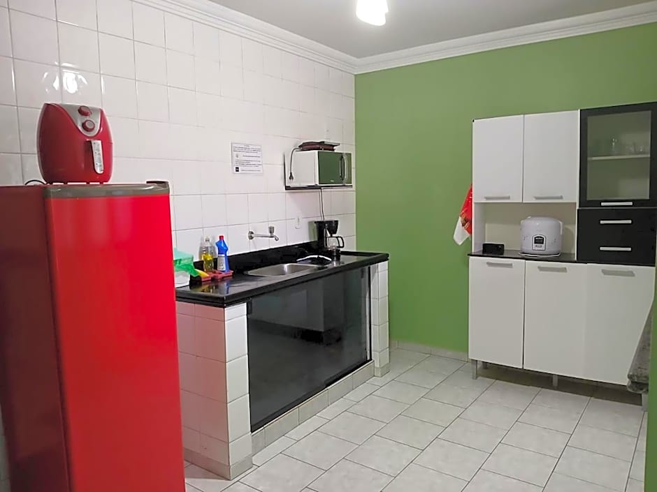 Paradise Hostel e Suítes