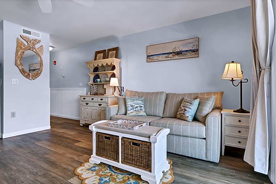 Sandpeddler Inn and Suites