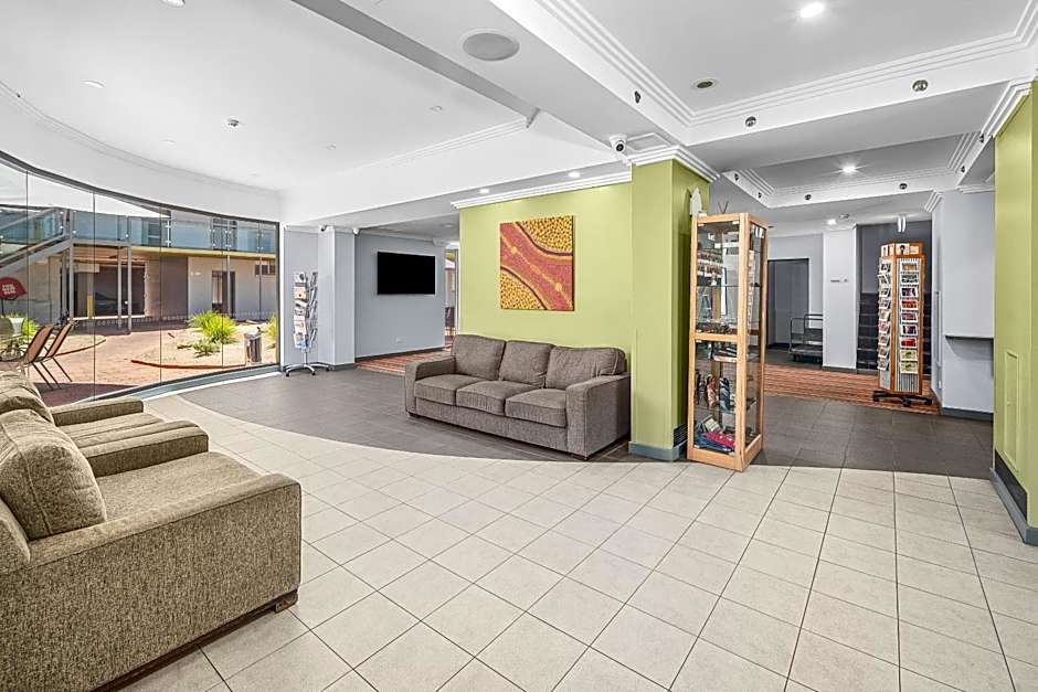 Stay at Alice Springs Hotel