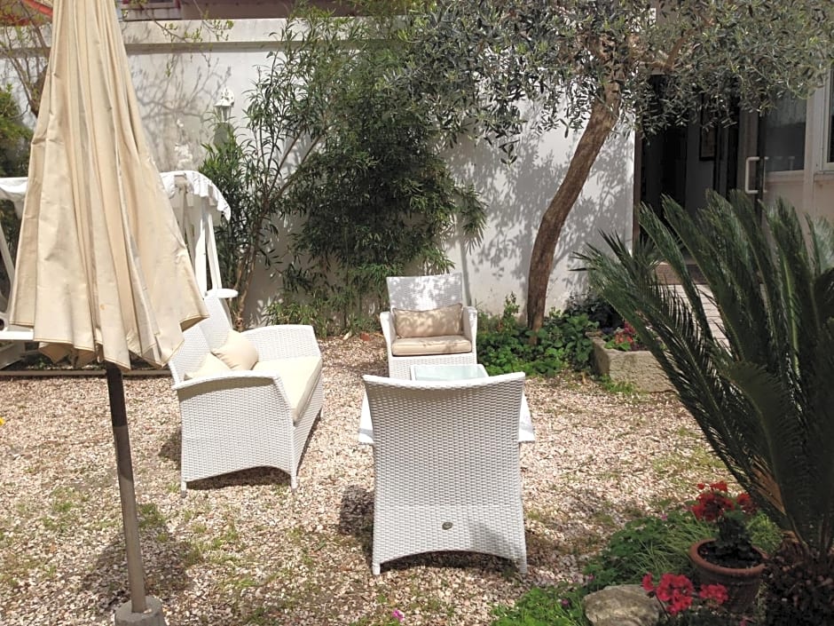 NOIDUE Hotel