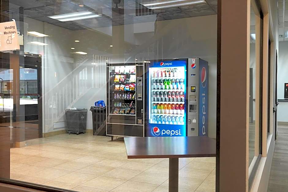 American Inn & Suites