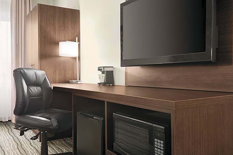 Days Inn by Wyndham Kingston