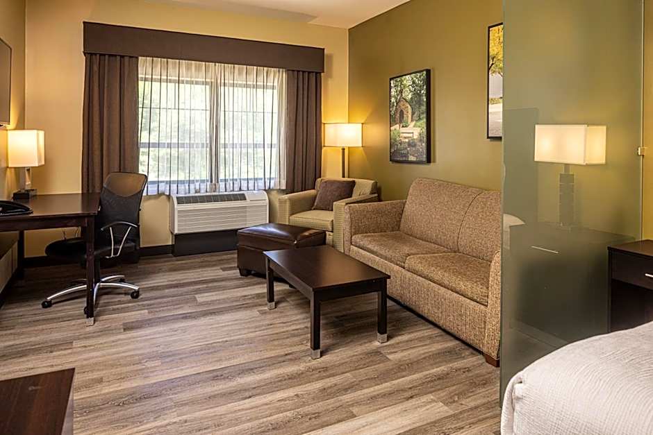 Best Western Plus Franciscan Square Inn and Suites Steubenville