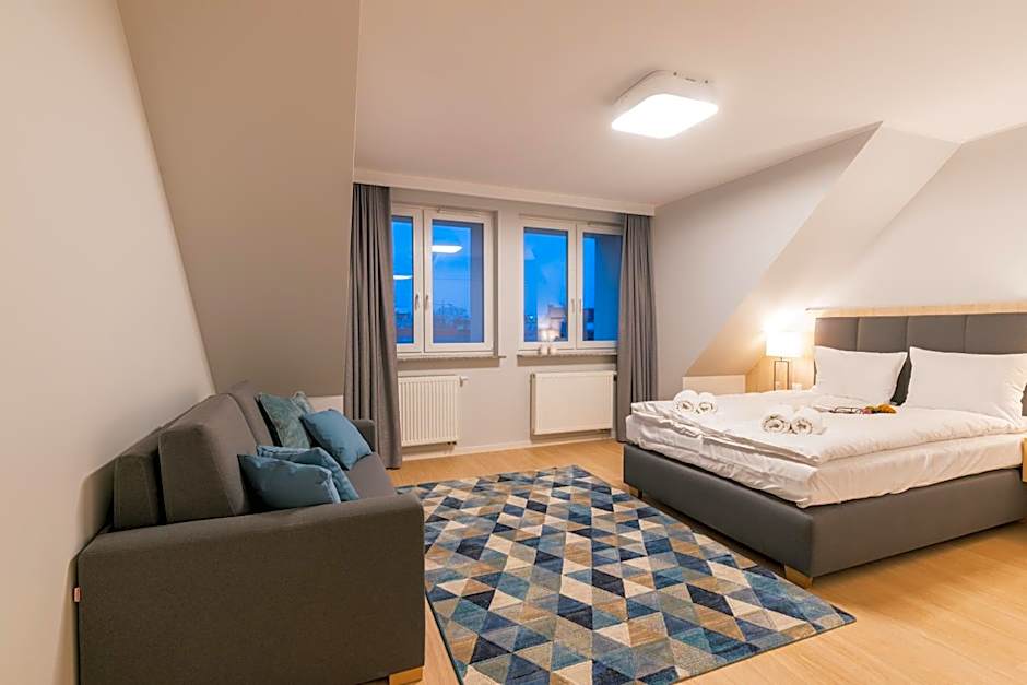 Q17 Apartments Rynek