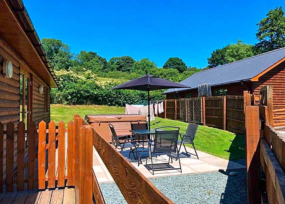 Heartsease Lodges