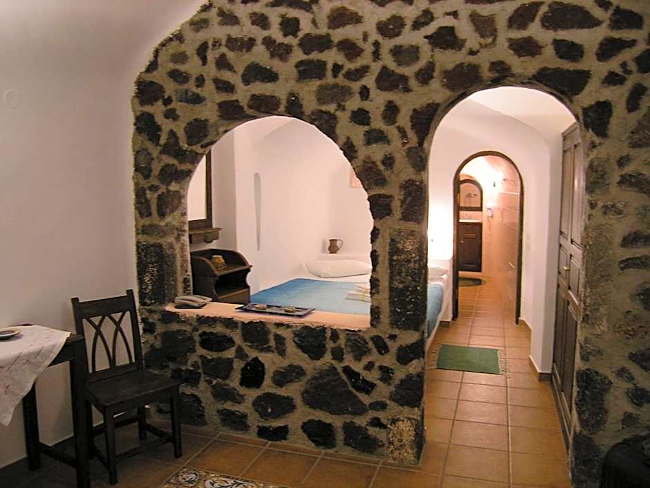 Afroessa Hotel by Caldera Houses