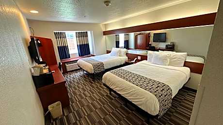 Deluxe Queen Room with Two Queen Beds - Disability Access - Non-Smoking