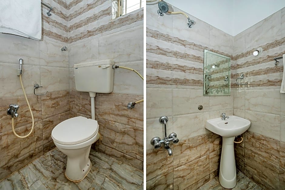 OYO 436 Emirates Suites