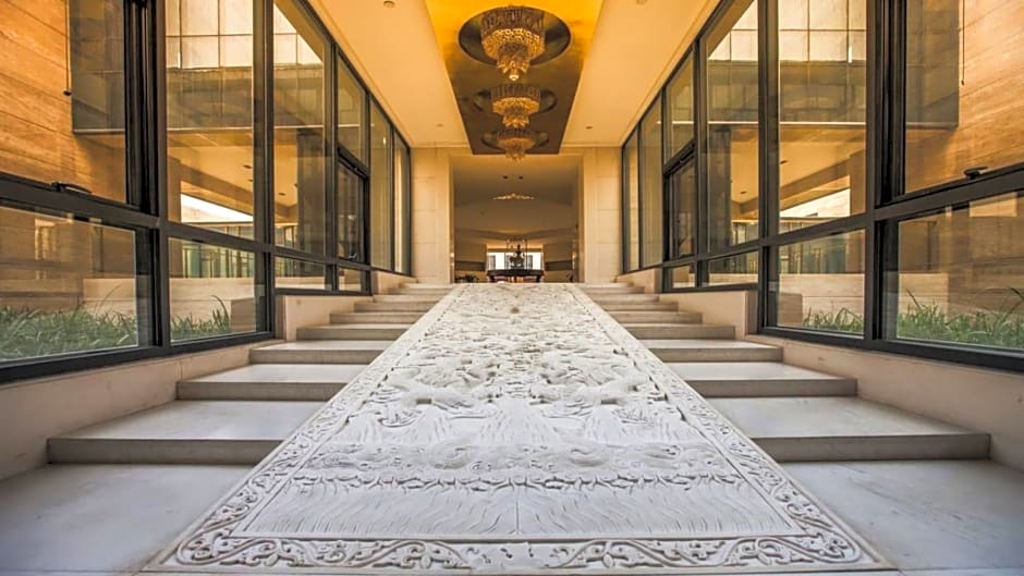 Imperial Palace Hotel