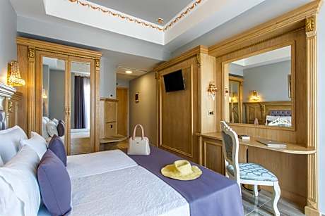 Superior Double Room with Garden View