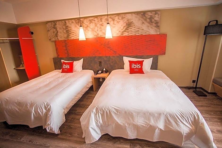 ibis Weihai Oriental New Ground  Hotel