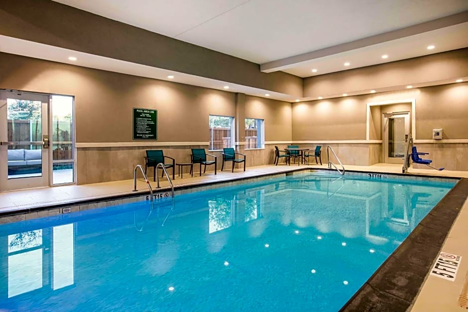 La Quinta Inn & Suites by Wyndham Dallas - Richardson