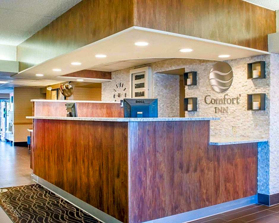 Comfort Inn West Rochester
