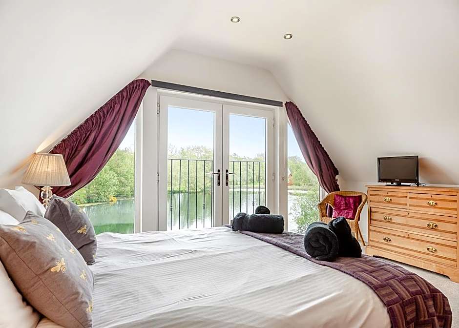 Anglesey Lakeside Lodges