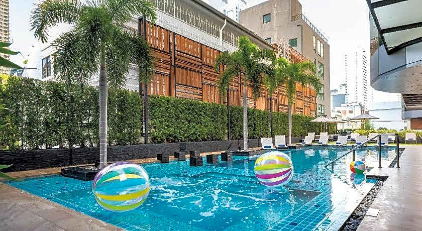 Solitaire Bangkok Sukhumvit 11