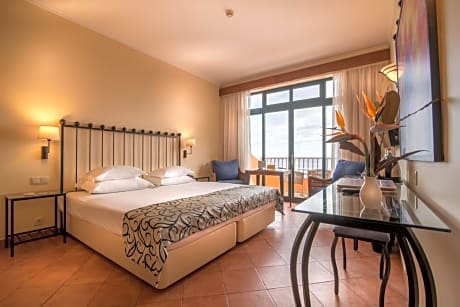 Superior Double Room with Sea View