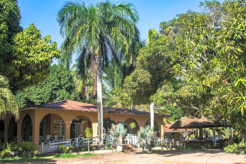 Pousada Paraíso dos Coqueirais